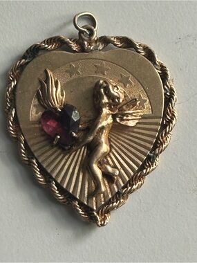 Vintage 14k gold charm